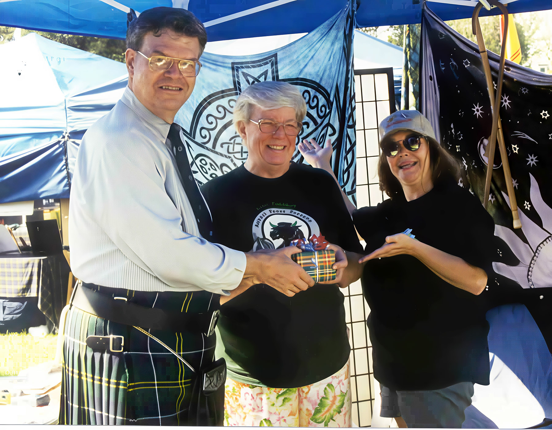 Upscaled with Gigapixel v1.0.2. 1011x788 => 4044x3152 (4x) @ 300 ppi Model: RecoveryV2, detail: 0.75 Face recovery version: 2, strength: 0.8, creativity: 0 (Realistic), selectedFaces: 3